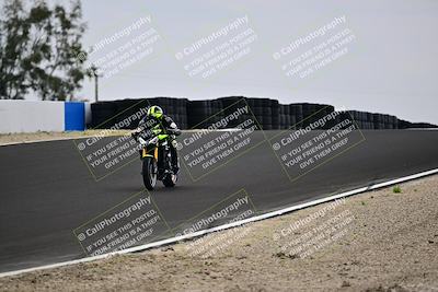 media/Apr-18-2025-TrackDaz (Fri) [[45f5874c44]]/B Group/Session 4 (Turn 6 - Outside)/
